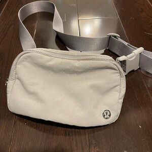 Lulu lemon crossbody bag